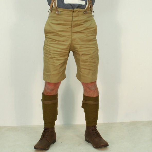 khaki army shorts