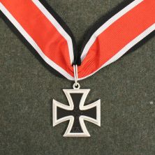 Knights Cross Un-issued Look WW2 German 