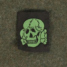 Enlisted Mans Bevo SS Cap Skull Badge Green