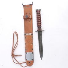 US M3 knife with Leather M6 scabbard