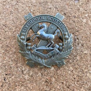 The 10th Battalion ( Liverpool Scottish ) Kings Regiment Sporran badge. (Original)