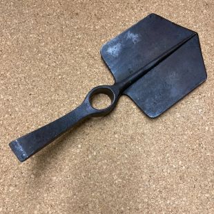 1908 Entrenching tool Head WW1 dated (original) Chillington 1915