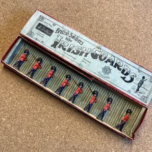 Irish Guards boxed set No107 of Lead Soldiers 1920's made by W Britain in London 