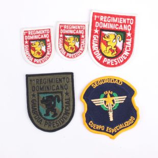 Pack of 5 Dominican Republic Badges including Guardia presidencial